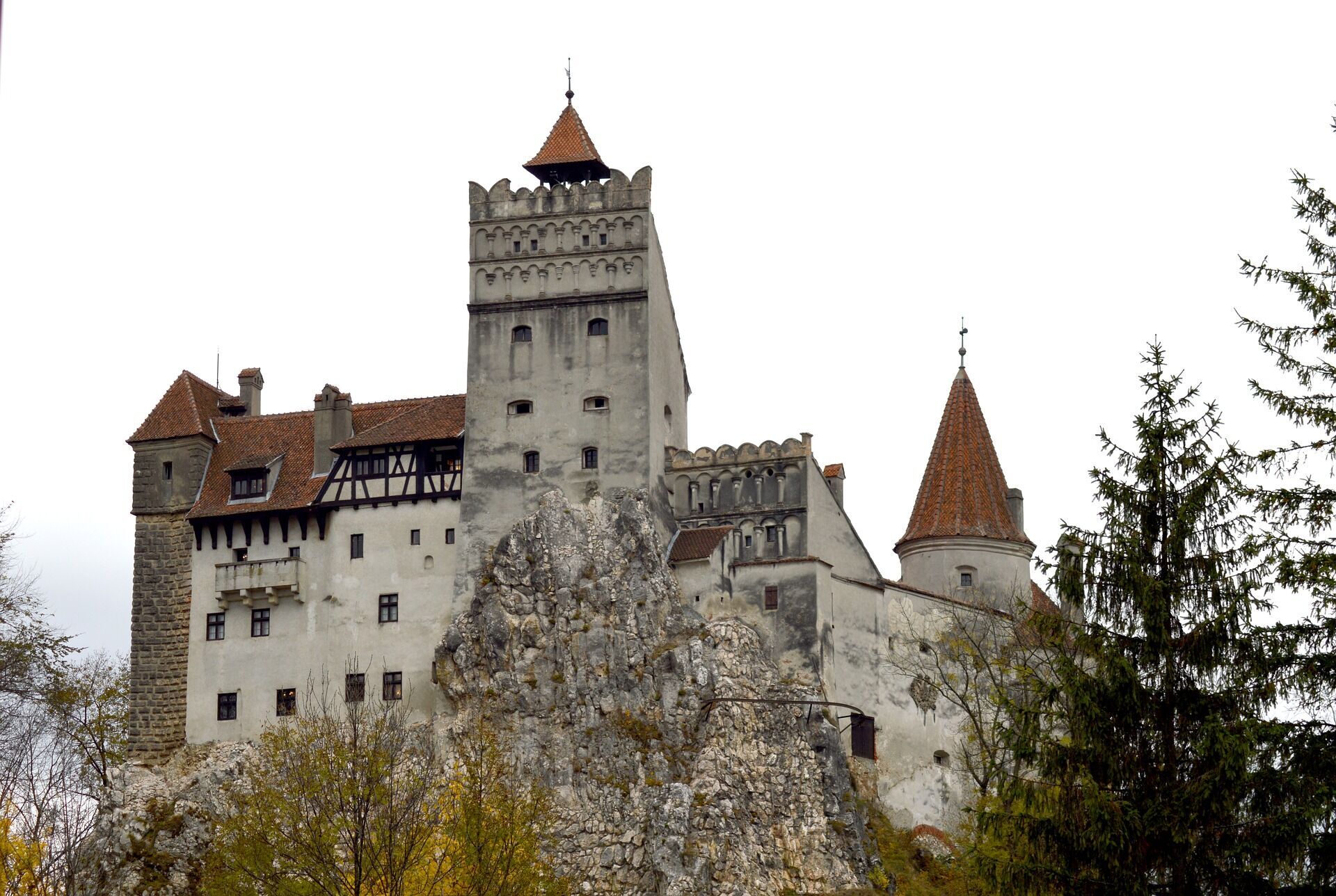 Согласно легендам, в замке Бран жил граф Дракула.