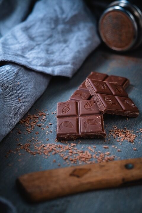 Важливо обирати темний шоколад із вмістом какао не менш як 70%