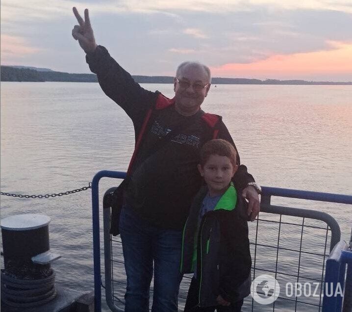 Олександр Радкевич з онуком за кілька годин до затримання в Греції.
