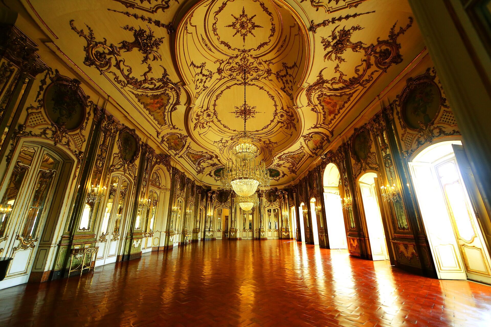 В Келуше была резиденция португальских монархов.