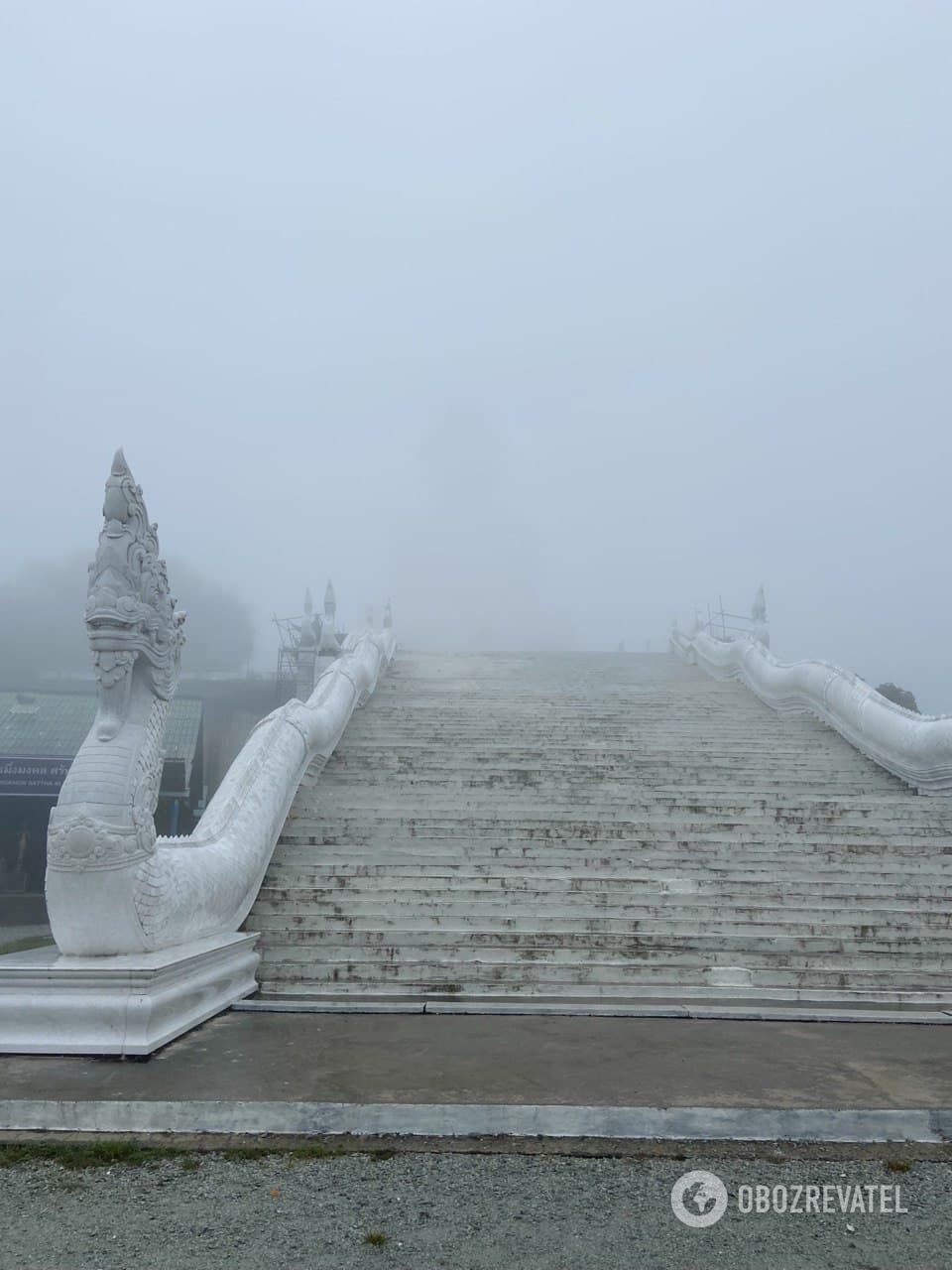 Лестница, ведущая к Большому Будде