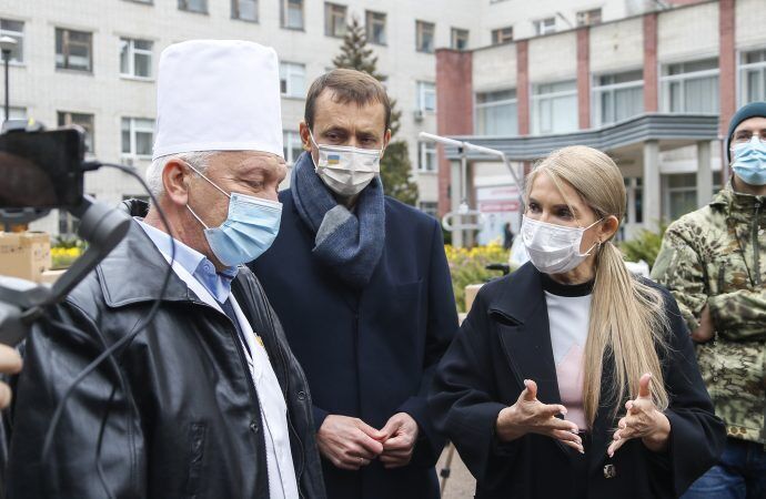 Тимошенко зустрілася з медиками Чернігівщини