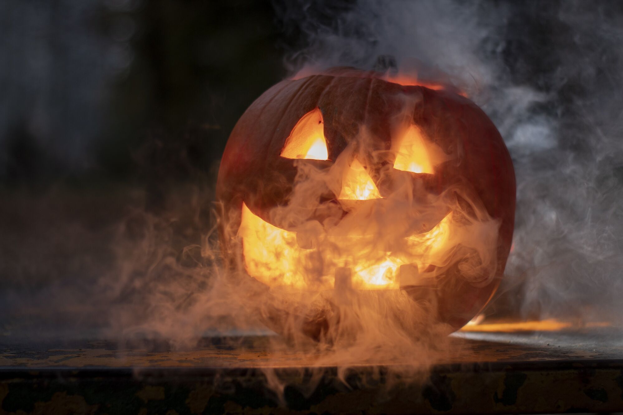 Изготовить тыкву для Хеллоуина можно дома