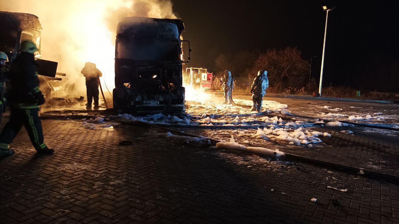 Пожар на заправке под Харьковом.