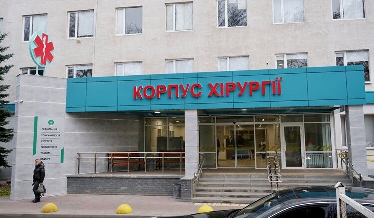 Чернишов перевірив пунктів вакцинації на Харківщині