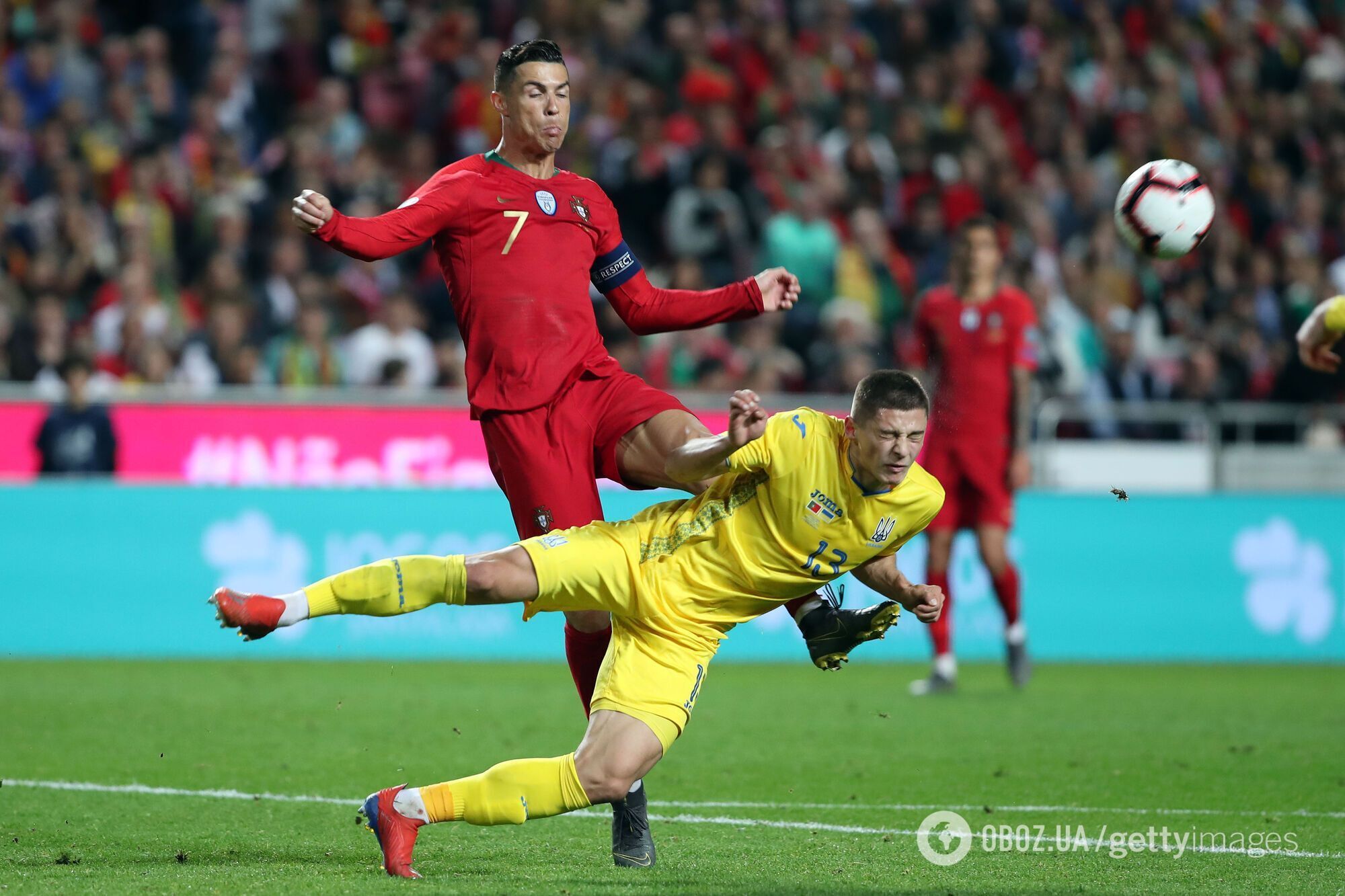 Миколенко против Роналду в матче Украина Португалия отбор на Евро-2020