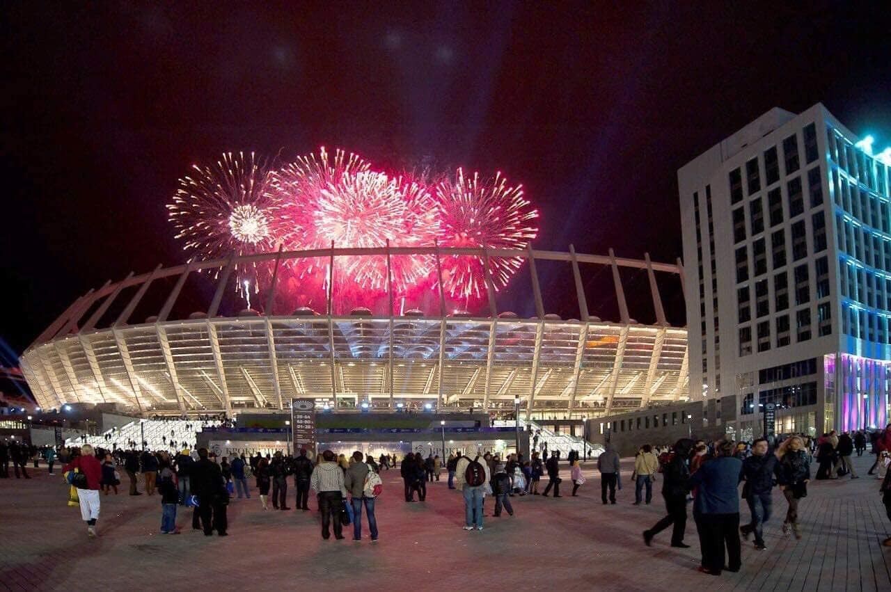 10 років з відкриття НСК "Олімпійський": ми ще побачимо яскраві перемоги наших клубів