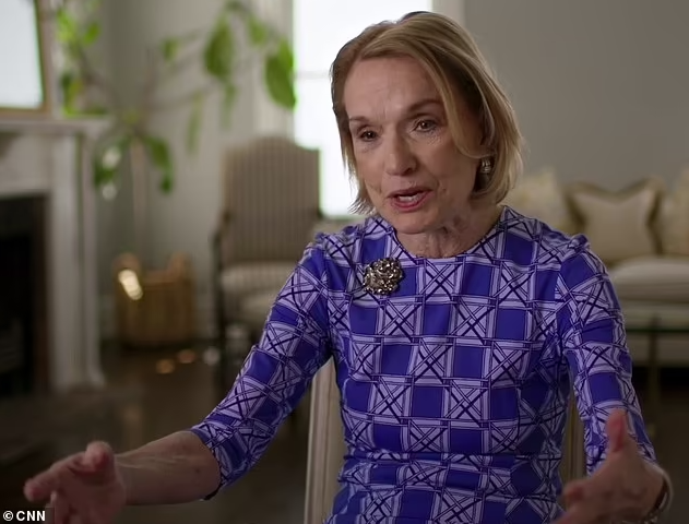 Мері Робертсон