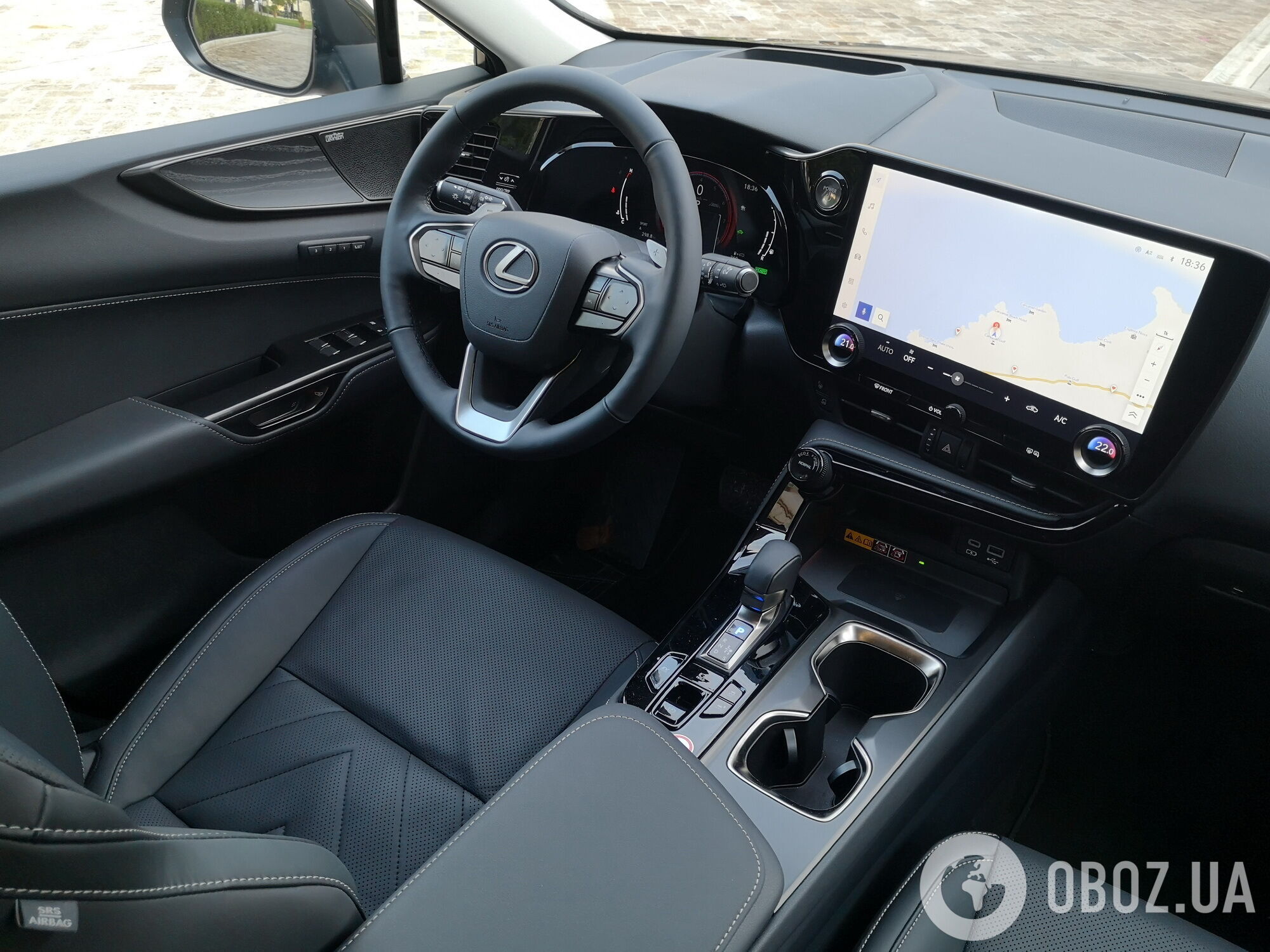 Во втором поколении Lexus NX стал гораздо более удобным и функциональным
