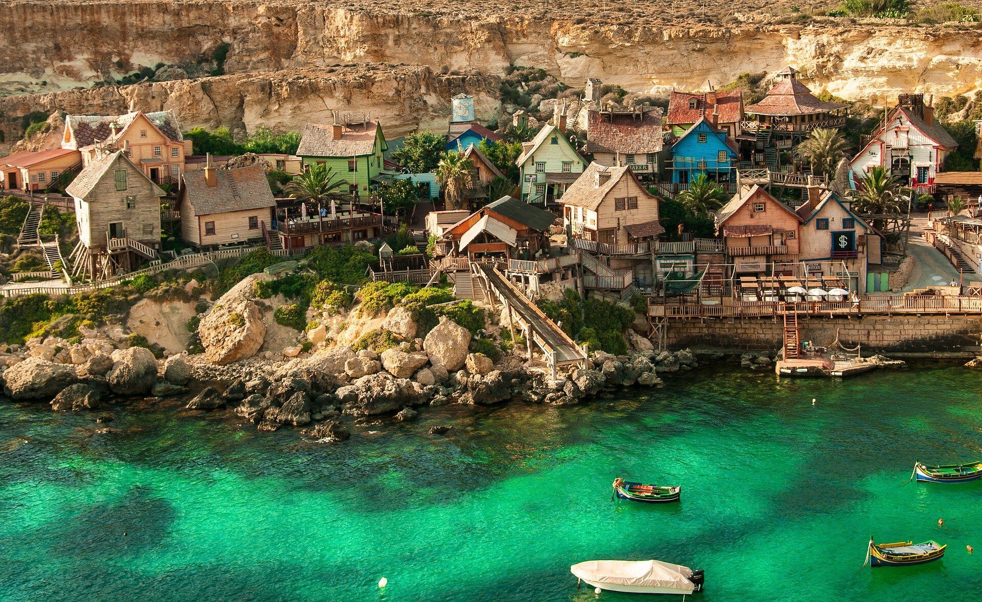 Мальта развивается за счет туристической сферы.