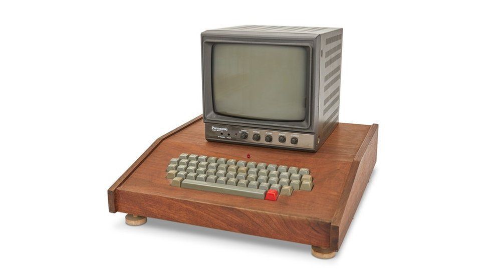 Компьютер Apple-1 и монитор Panasonic