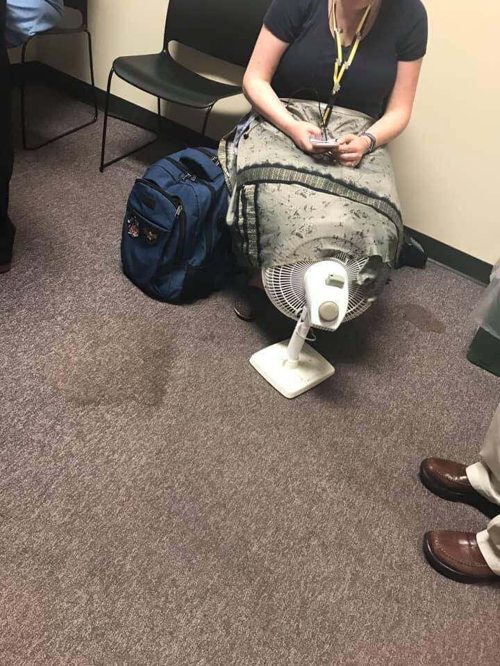 Женщина решила, что вентилятор принадлежит ей