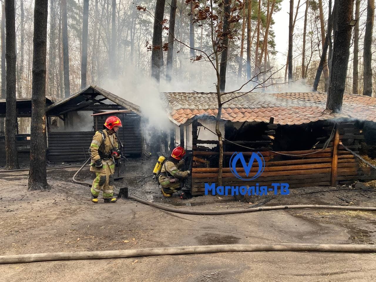 Будиночок згорів повністю.