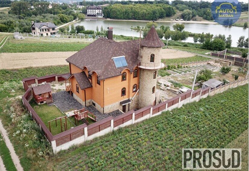 "Прокурорський замок" в Обарові