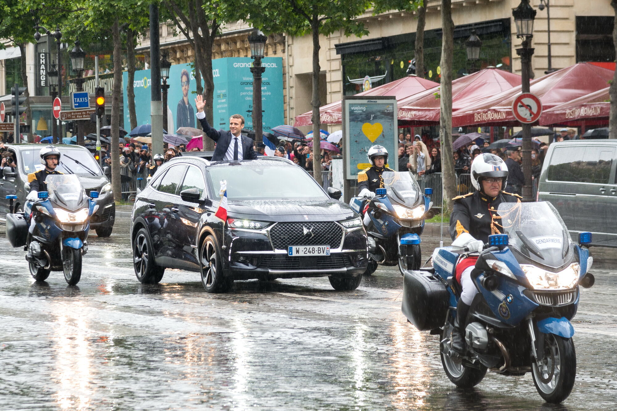 Прежний DS 7 Crossback Presidentiel был представлен в 2017 году на инаугурации Макрона