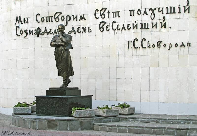 Памятники Гурбанова.