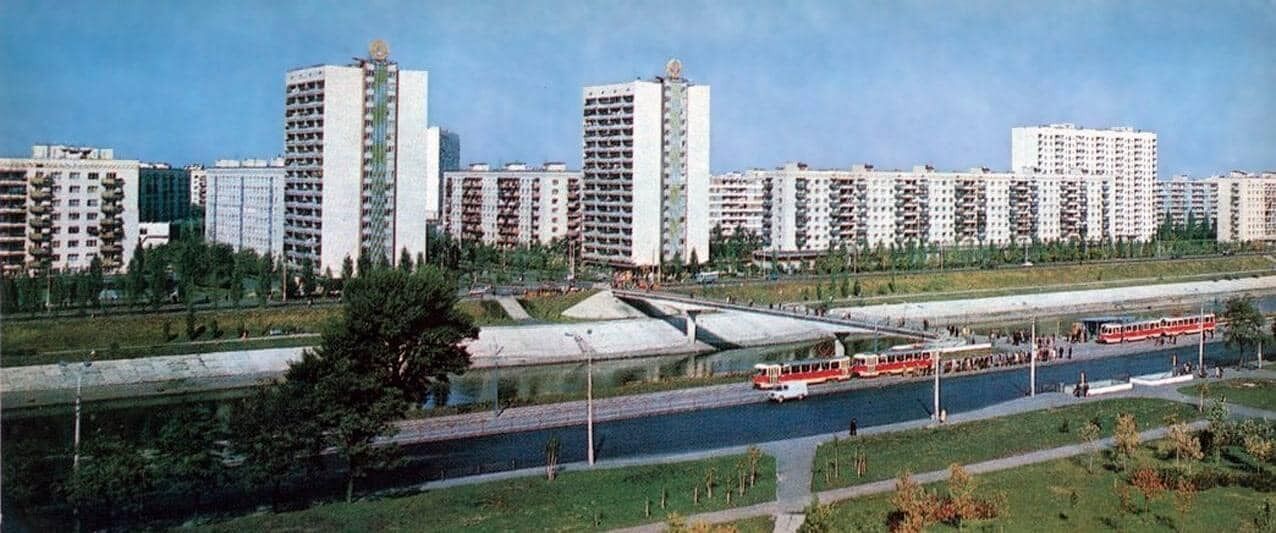 Краєвид на Русанівку в 1970-х роках.