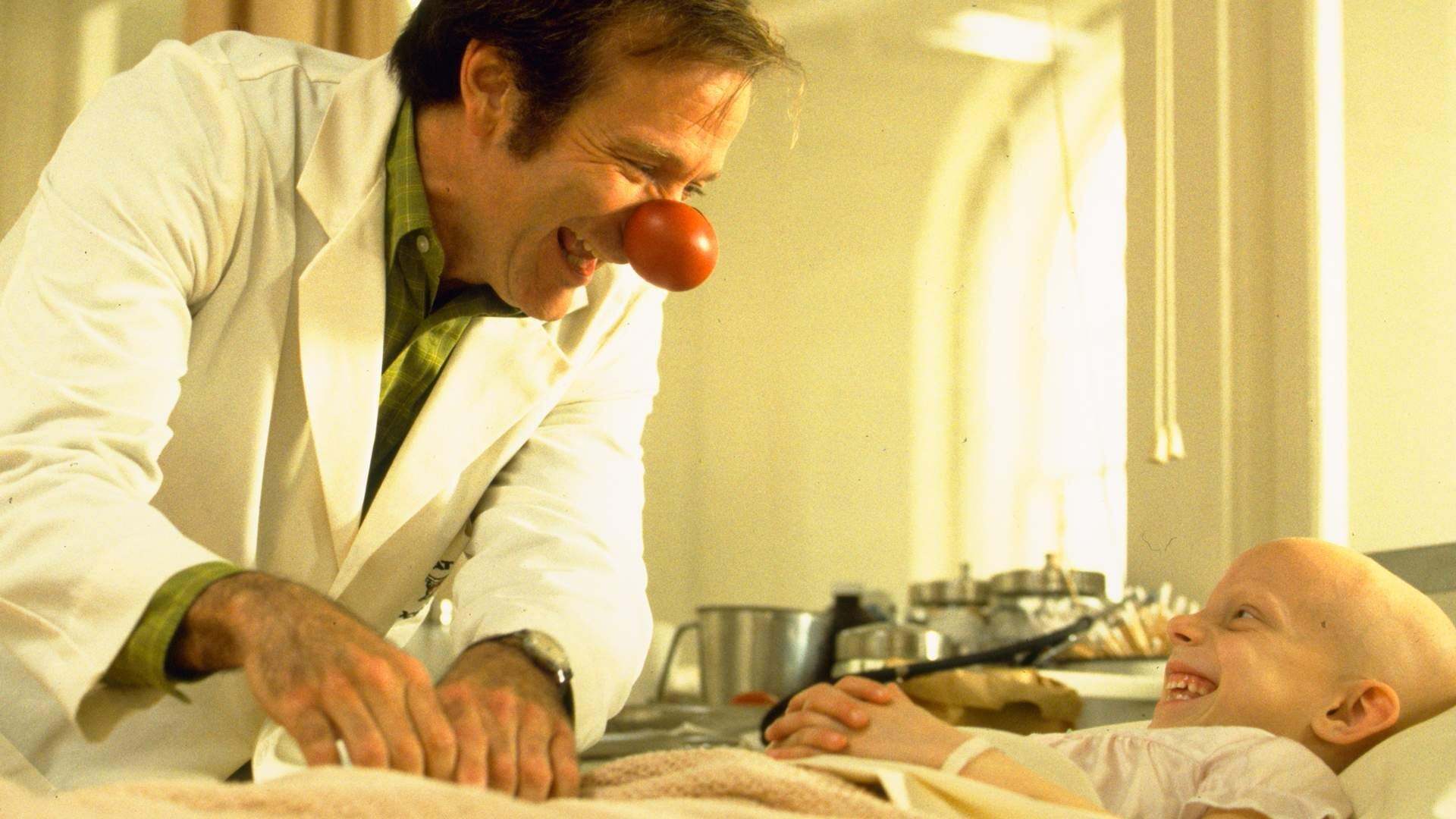 После выхода фильма "Целитель Адамс" интерес к профессии больничного клоуна резко вырос