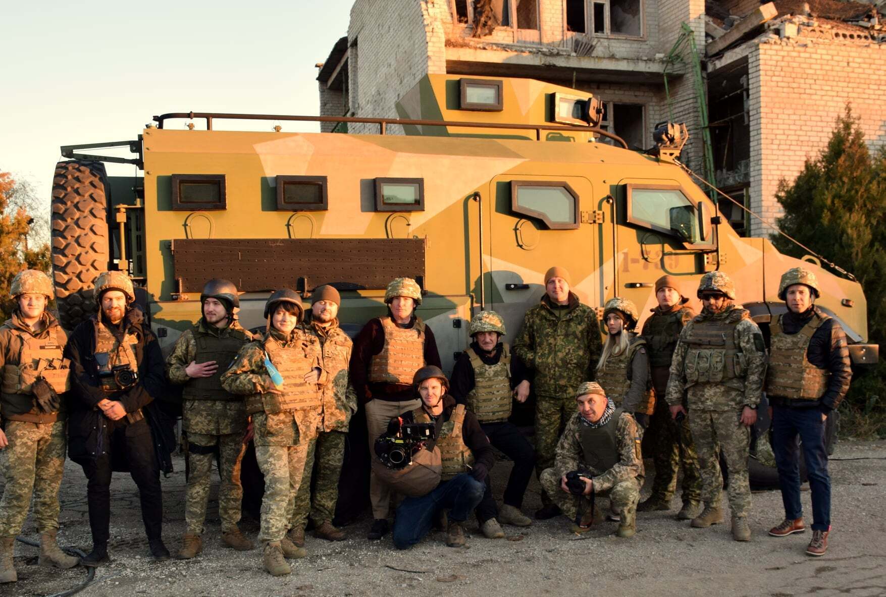 Шон Пенн с украинскими воинами