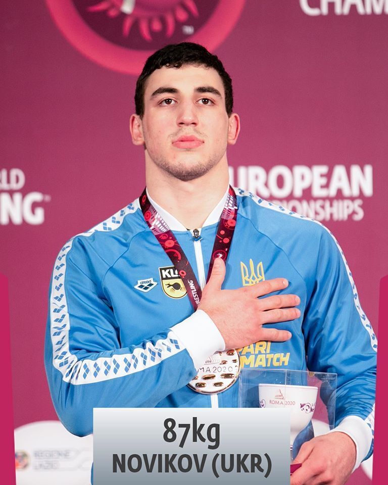 Новиков после победы на чемпионате Европы в 2020 году.