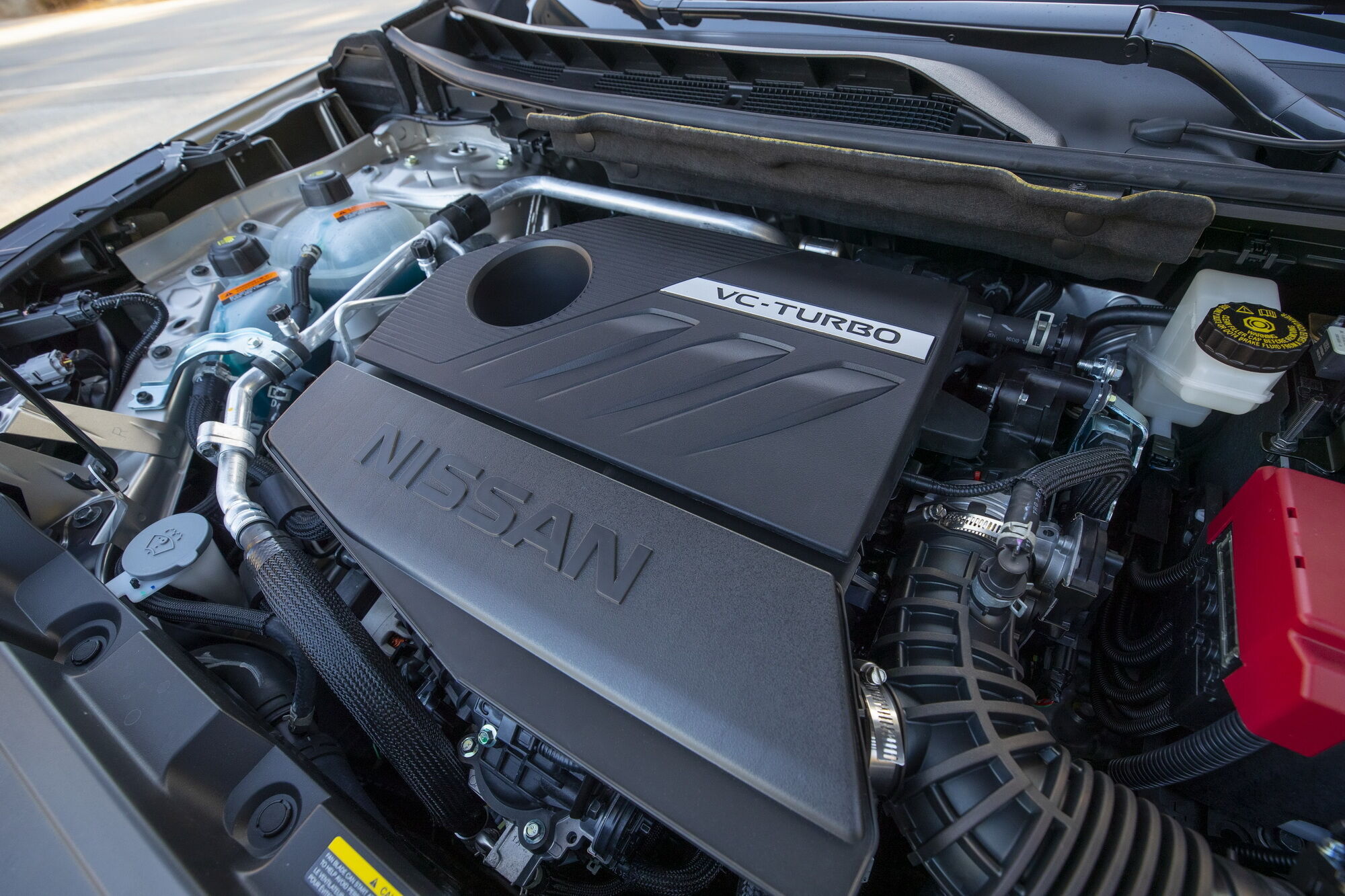 Інноваційність мотора 1.5 VC-Turbo полягає в технології зміни ступеня стиснення
