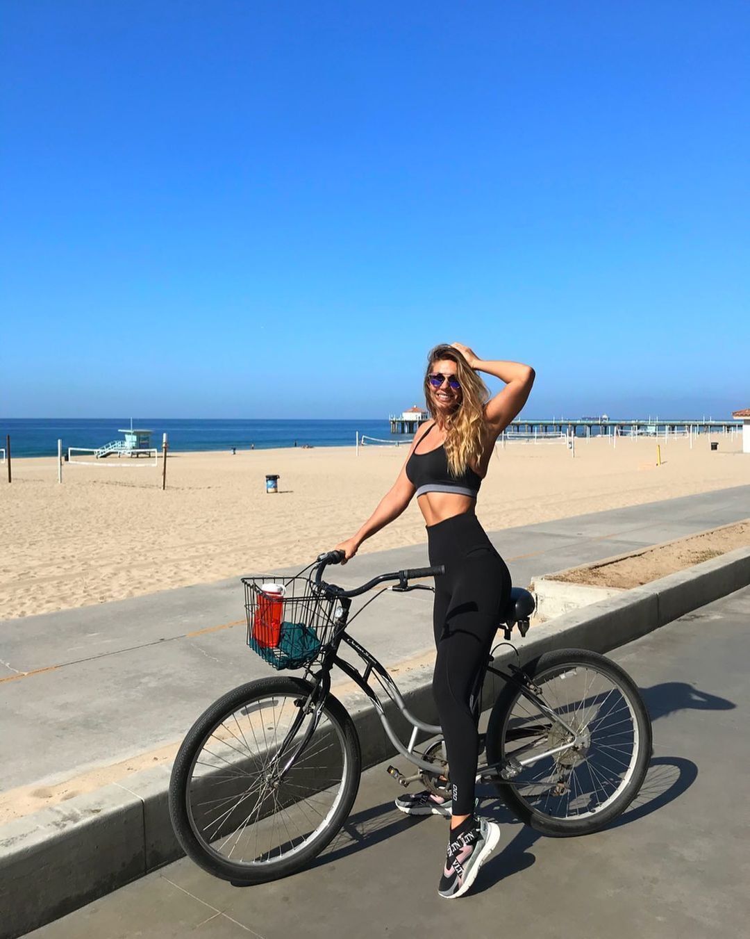 Юлия Ефимова любит кататься на велосипеде