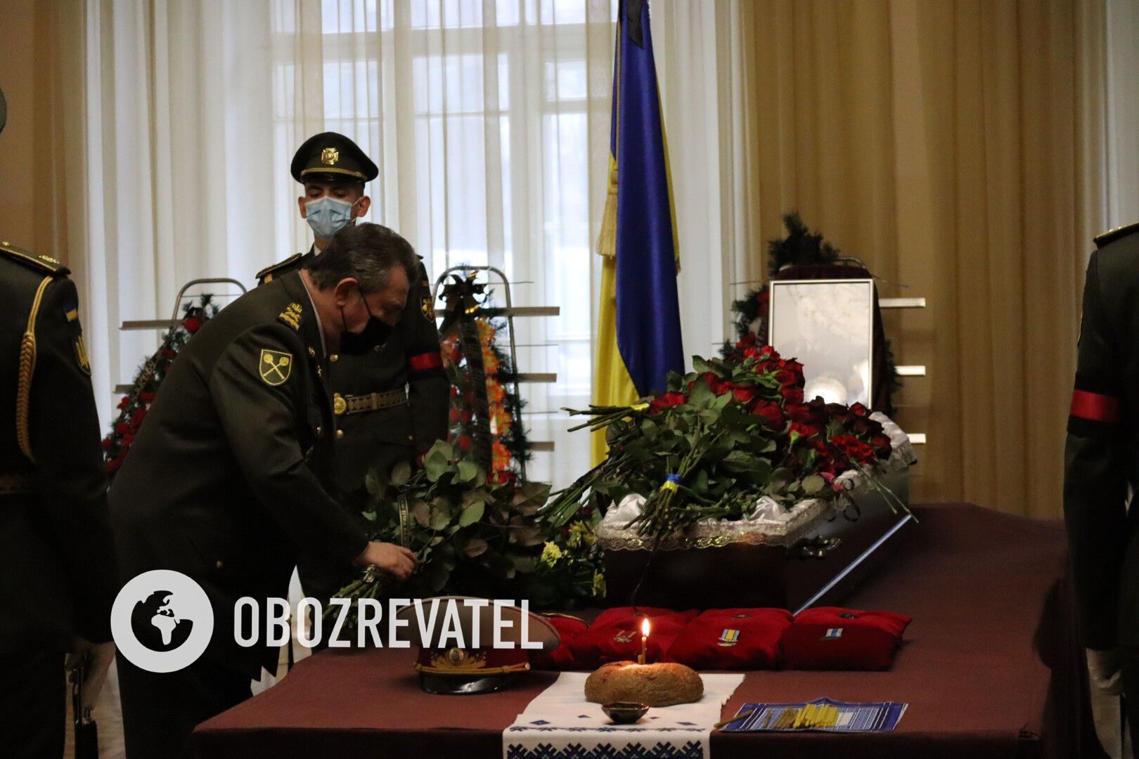 В Киеве похоронили генерал-лейтенанта Анатолия Пушнякова