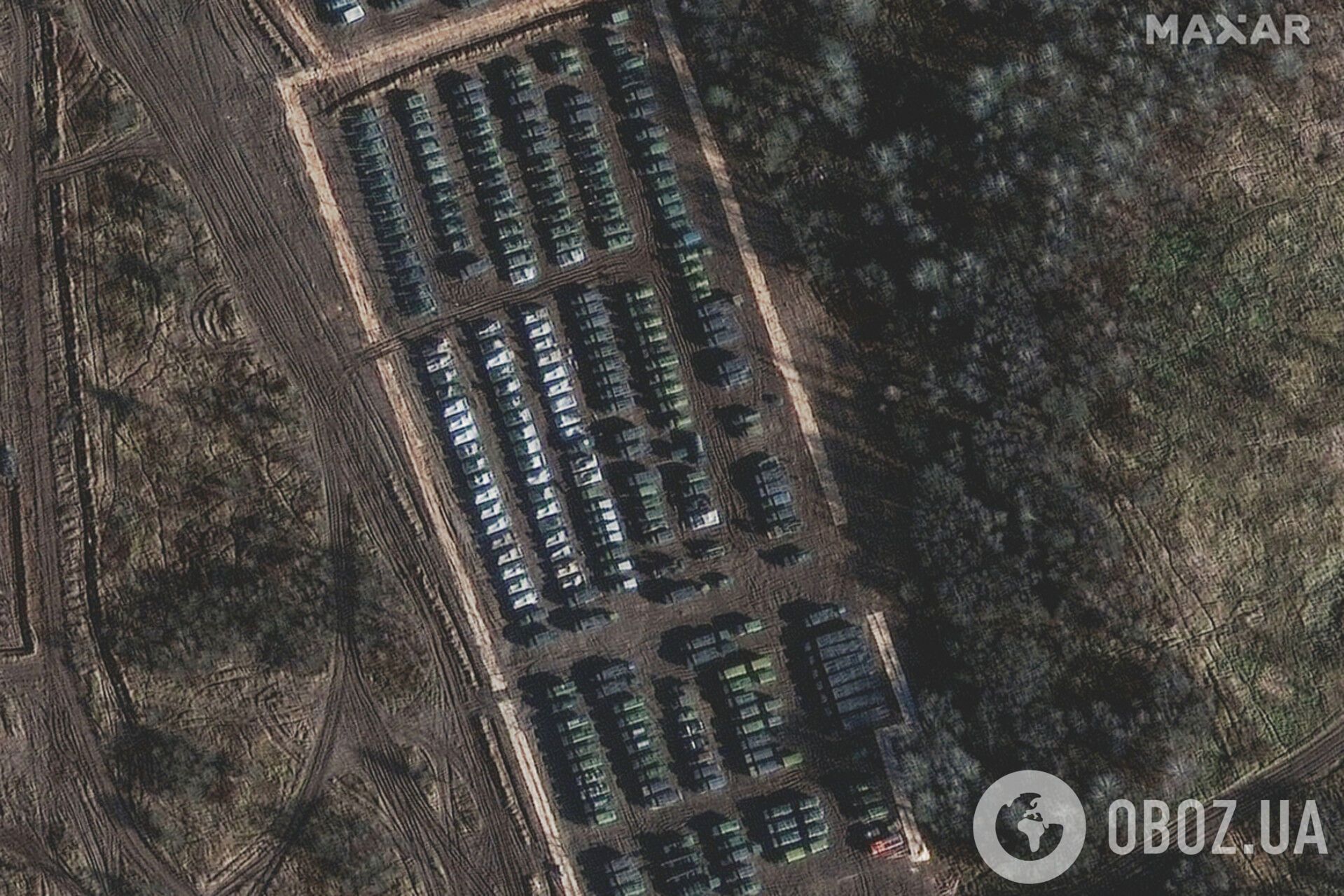 Самохідна артилерійська установка та інше обладнання в Єльні, Росія