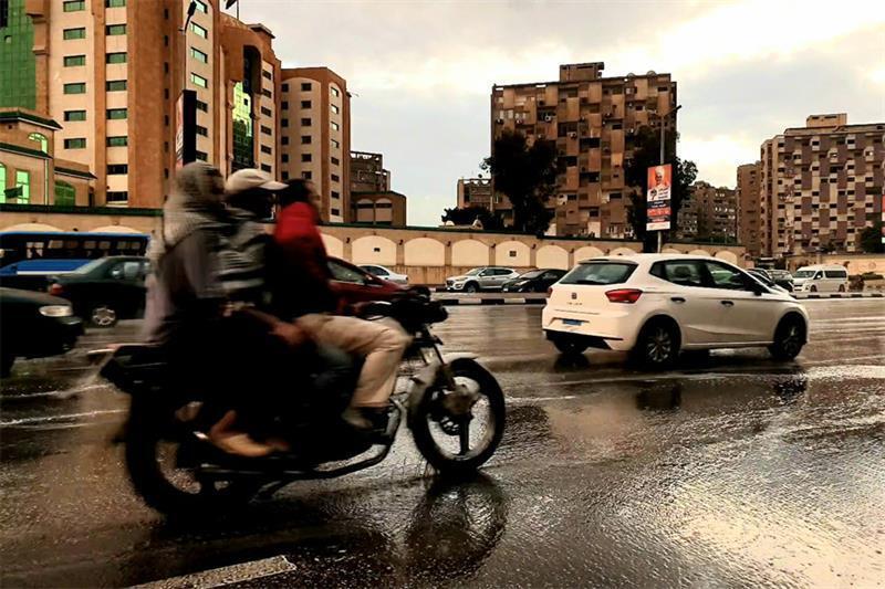 Города в Египте залило дождями.