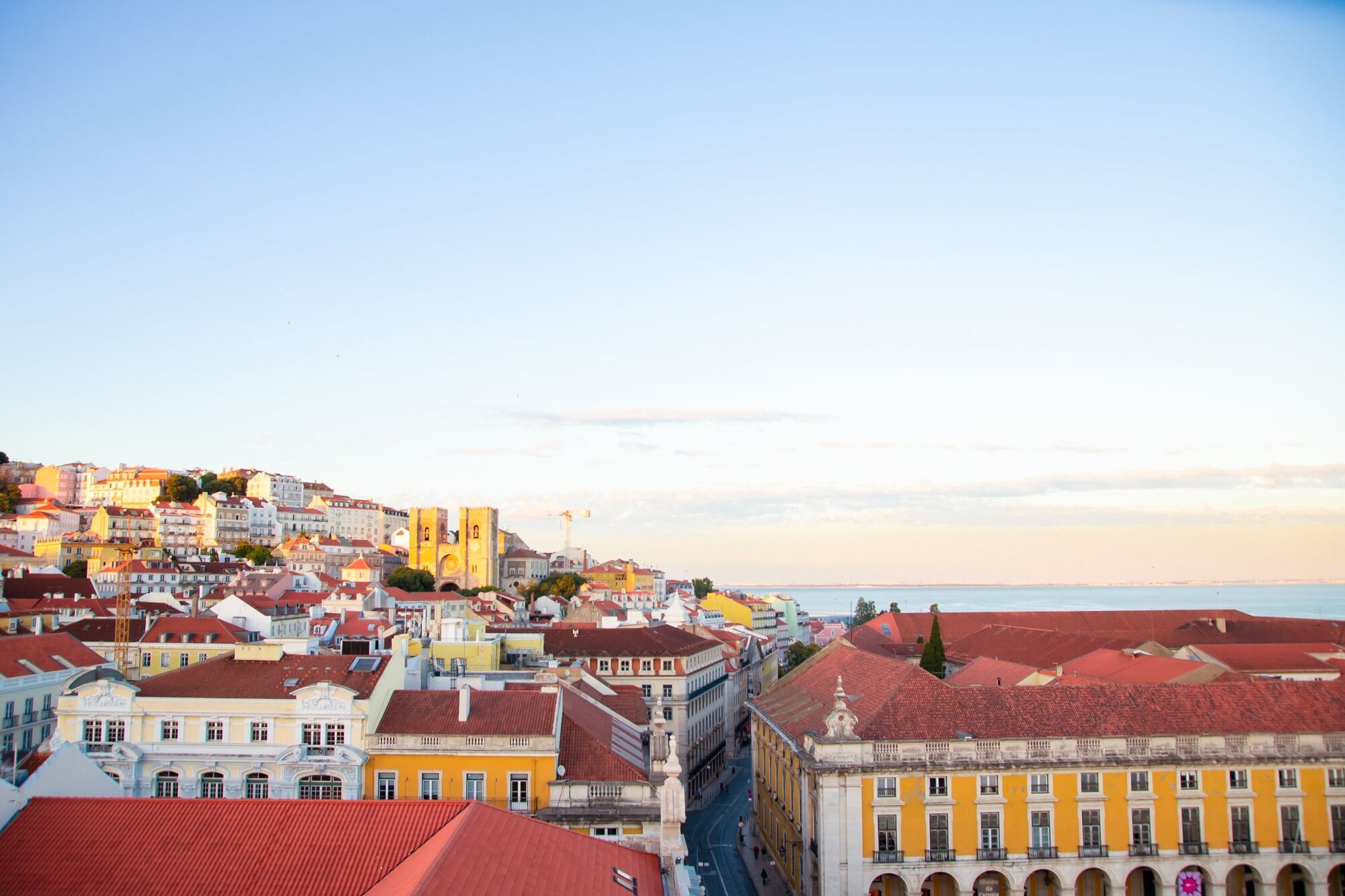 Столица Португалии Лиссабон.