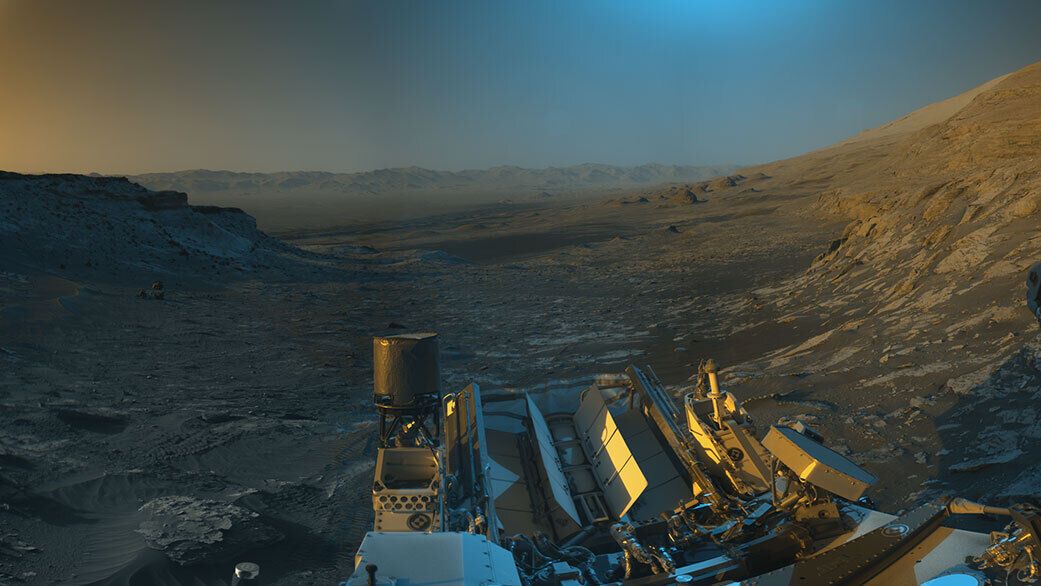 Curiosity прислал на Землю новые фото с Марса