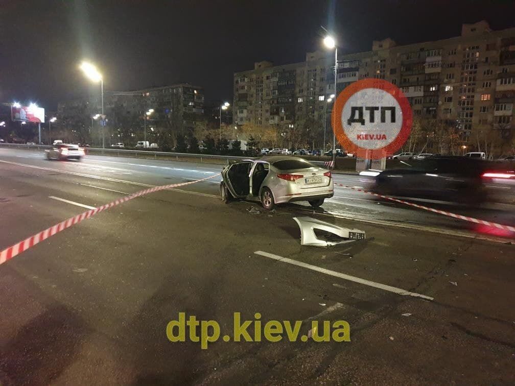 На Братиславской произошло ДТП с фурой и двумя легковушками