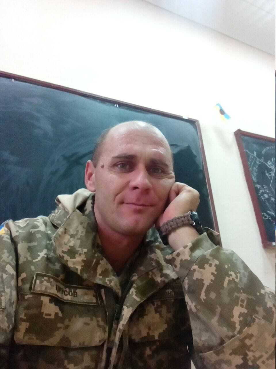 Кадровий військовий, Руслан Прусов на війні був із першого дня