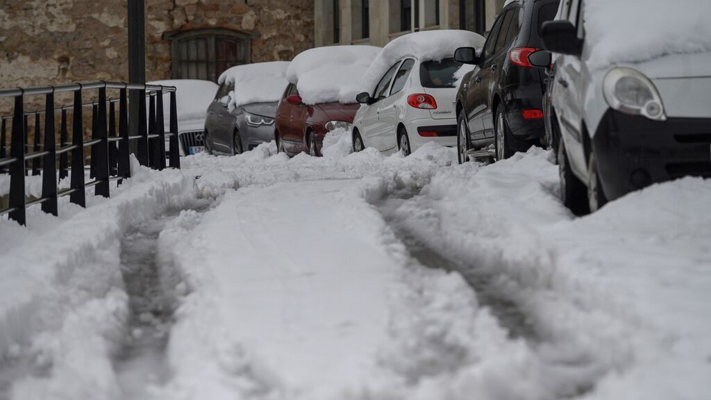 В Испании и Франции возникли проблемы с транспортом из-за снега