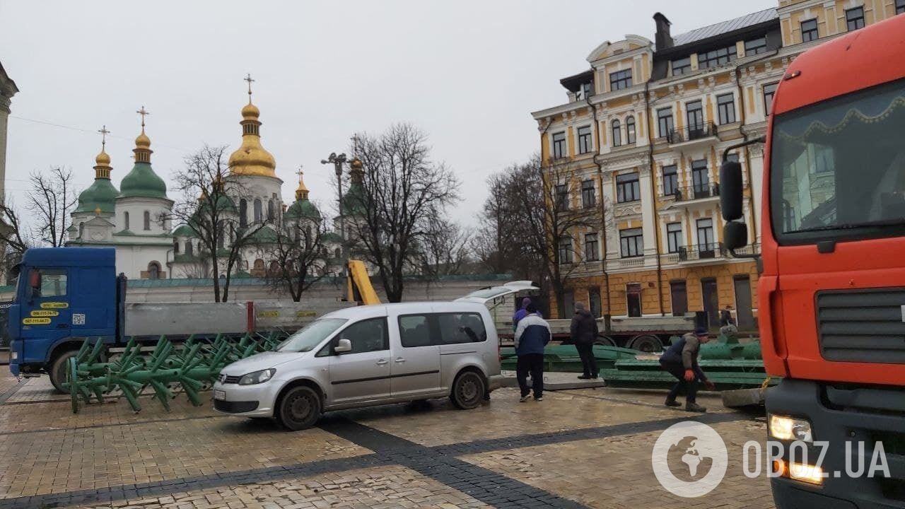 В этом году дерево будет искусственным.