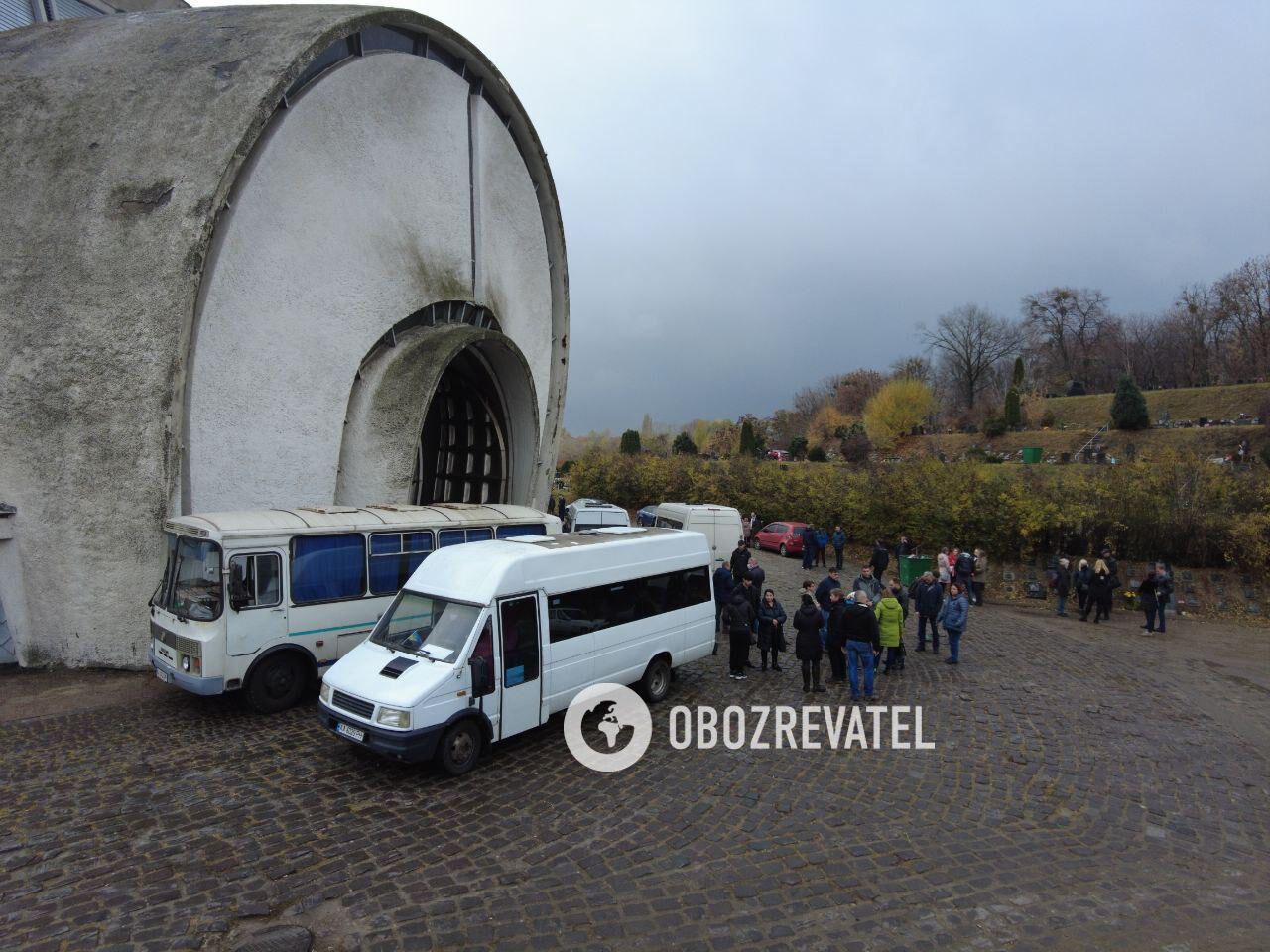 Под крематорием в Киеве возникают очереди