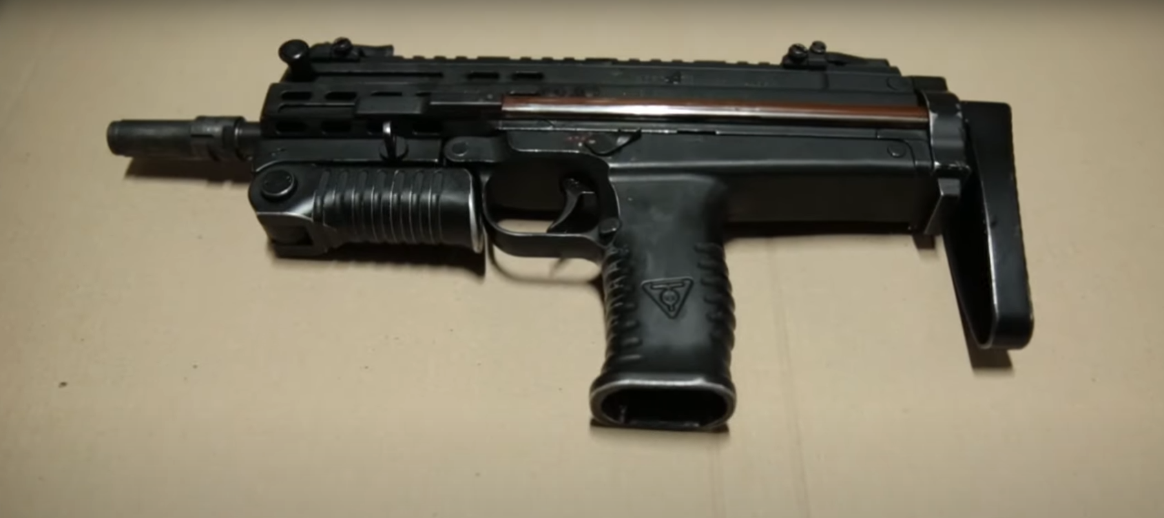 Украинский пистолет-пулемет проходит заводские испытания.