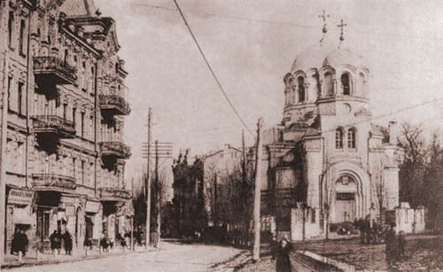 Стрітенську церкву зруйнували у 1930-х роках.