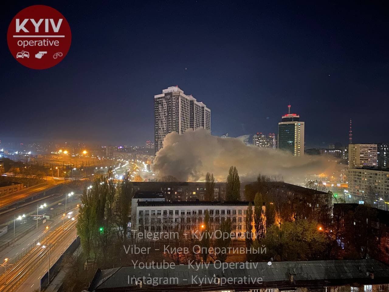 В Киеве загорелся ресторан.
