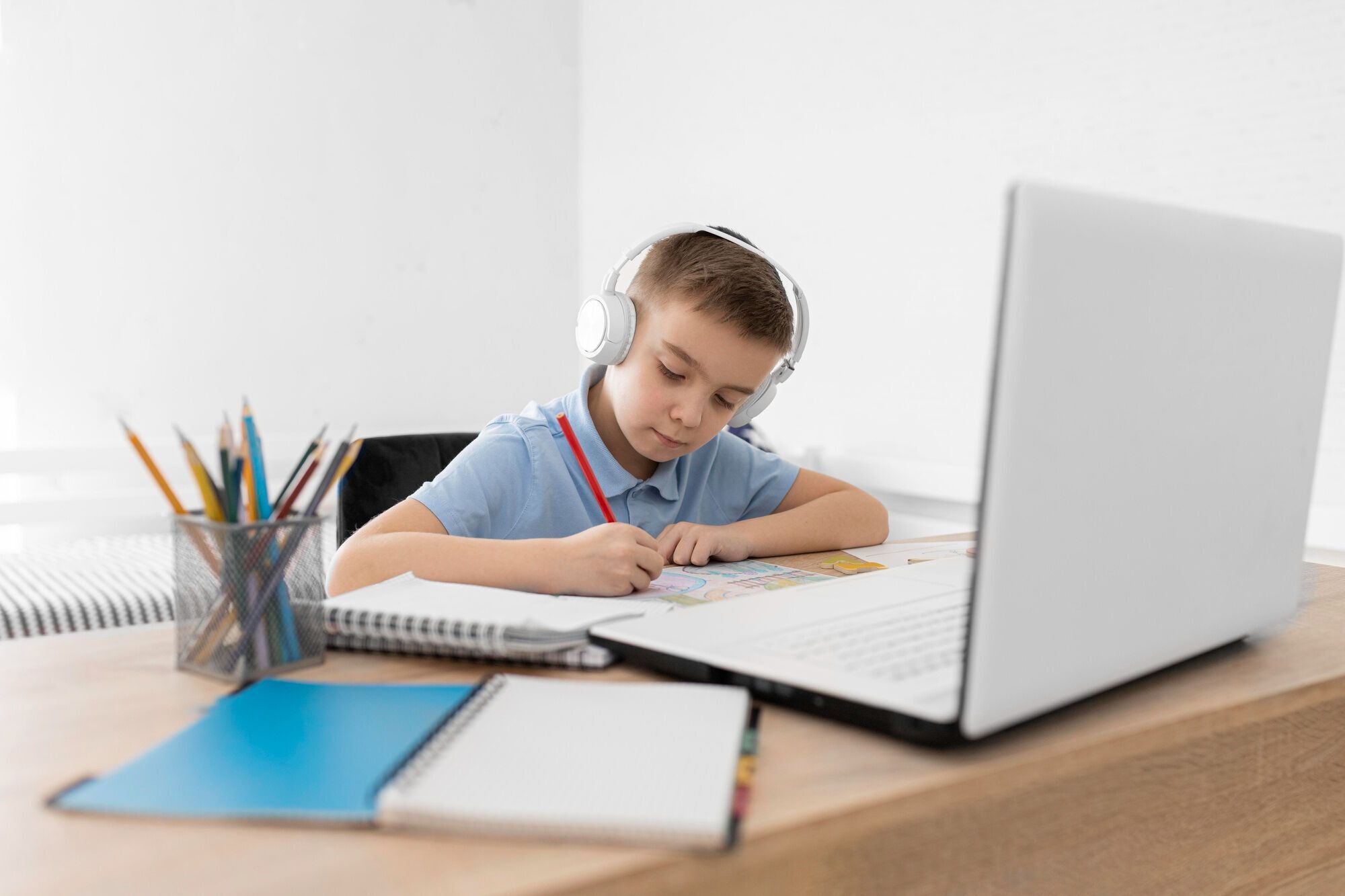 В МОН рассказали, как родители могут повлиять на качество онлайн-обучения