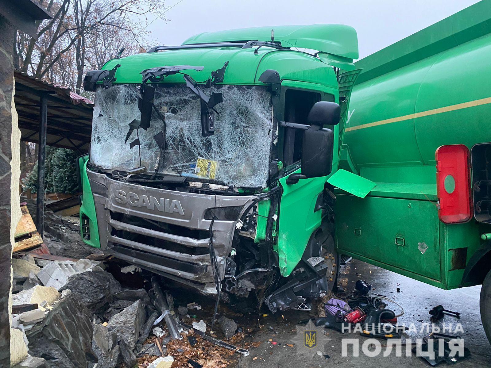 Повреждение грузовика Scania