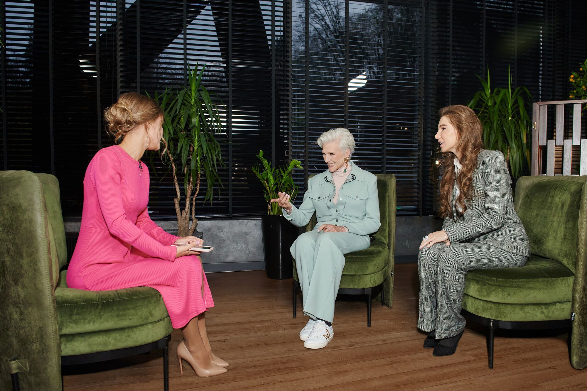 Мэй Маск в Киеве: о чем рассказала мама Илона украинским поклонникам