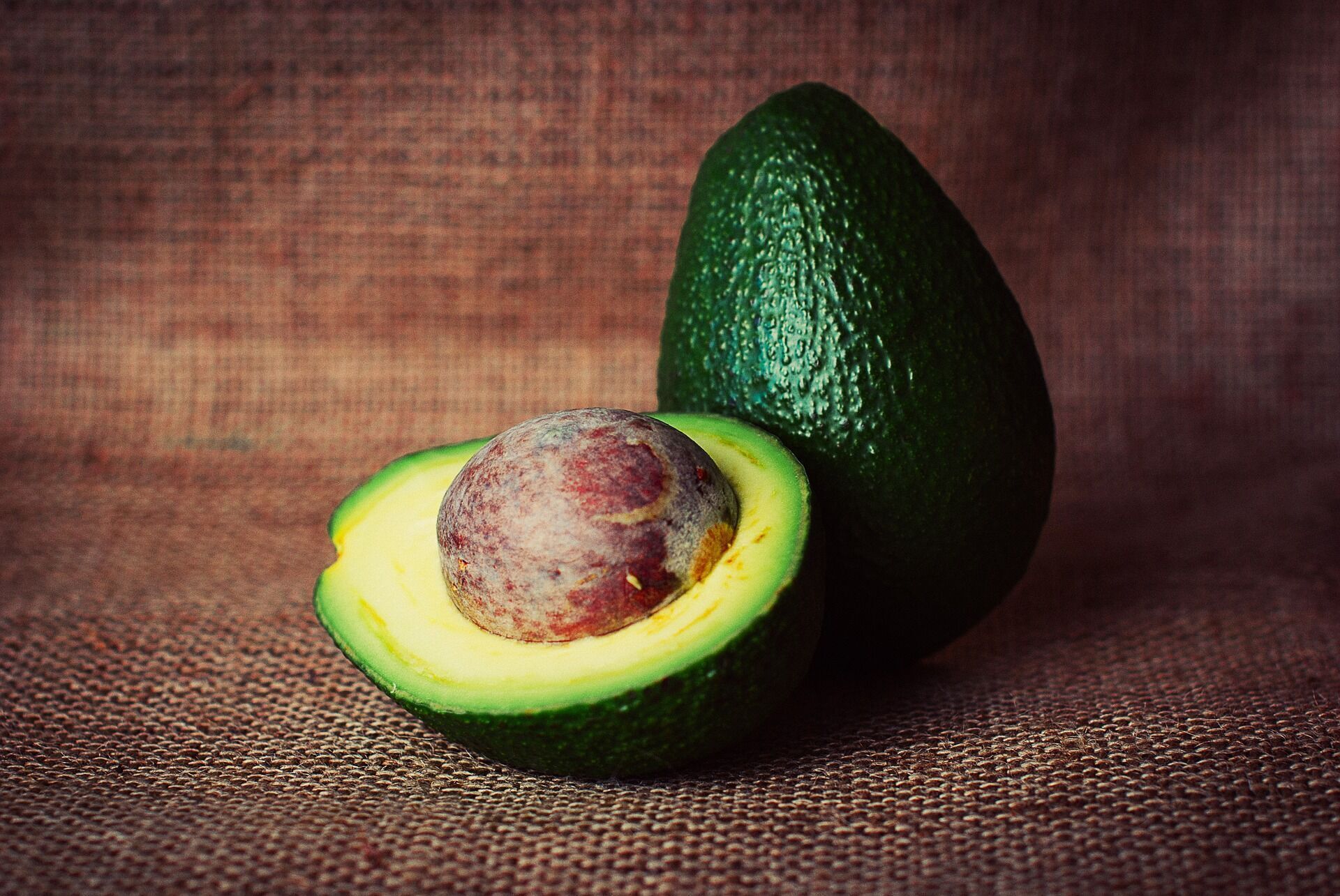 Дієтологи розповіли про користь і шкоду авокадо