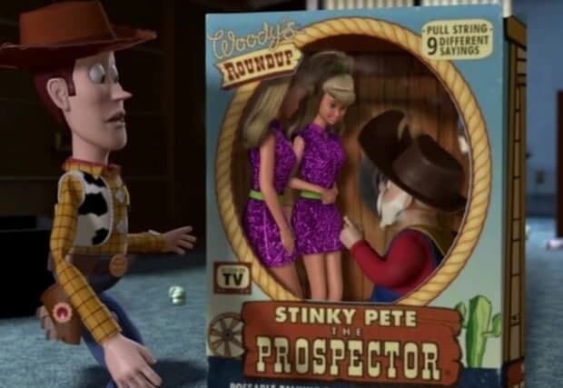 Кадр из мультика, когда Стинки Пит разговаривает с куклами Барби.