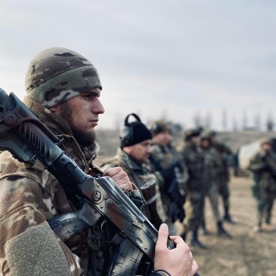 Зеленский наградил командира роты "Правого сектора" звездой Героя Украины