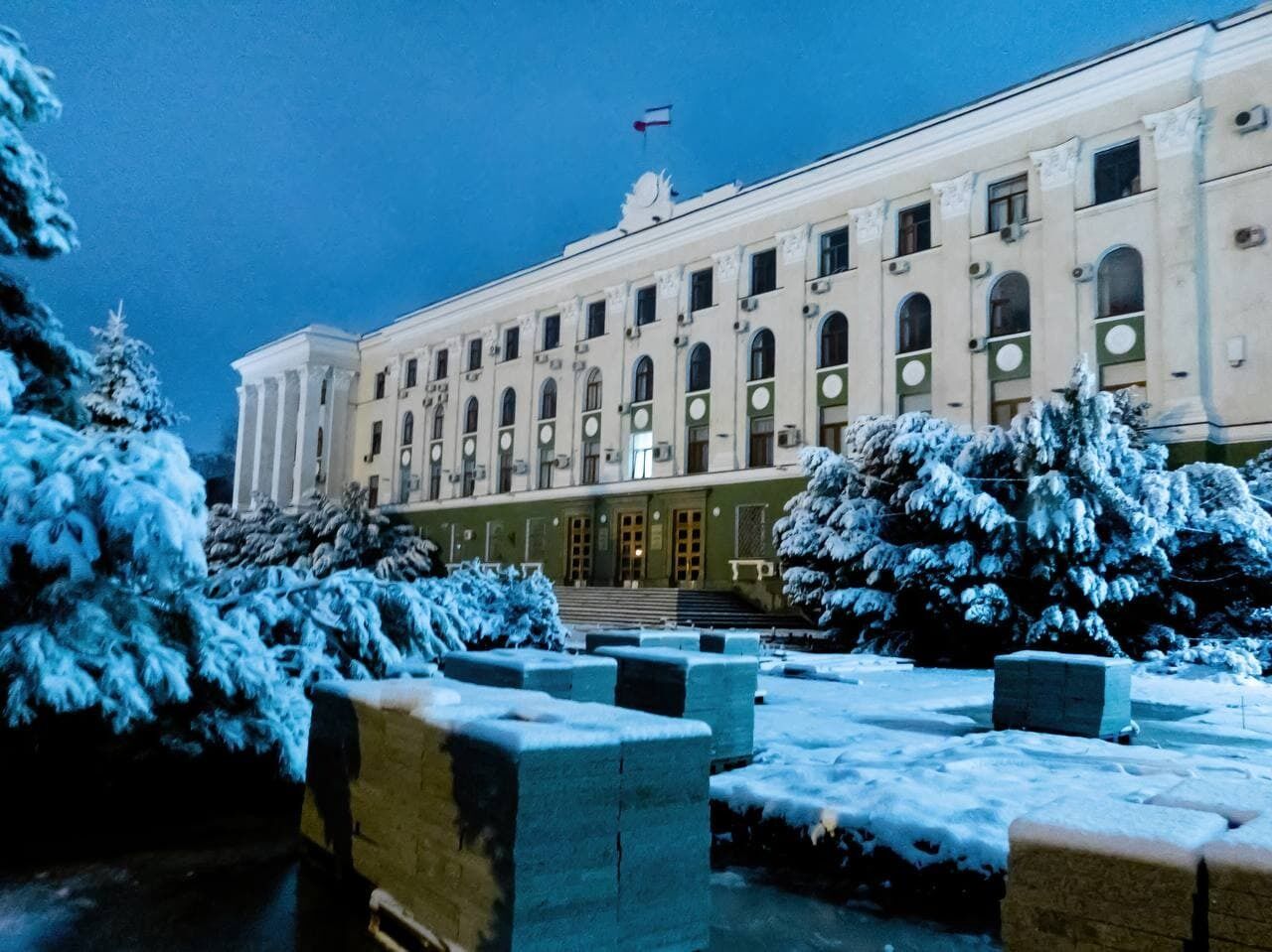 В ночь на 1 декабря Крым накрыл снегопад