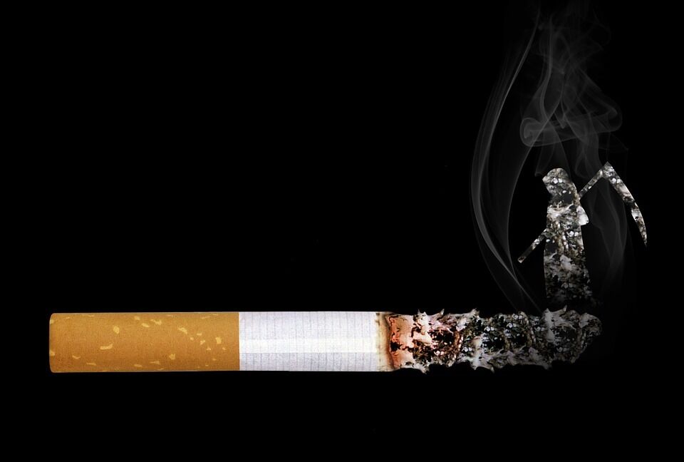 Курение вредит не только курильщикам, но и их близким