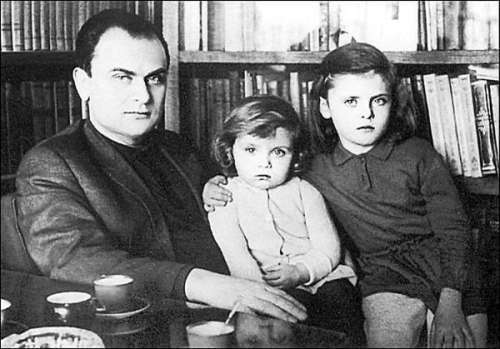 Дмитрий Павлычко с детьми