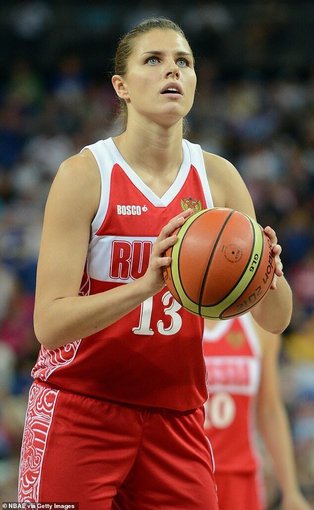 Анна Петракова