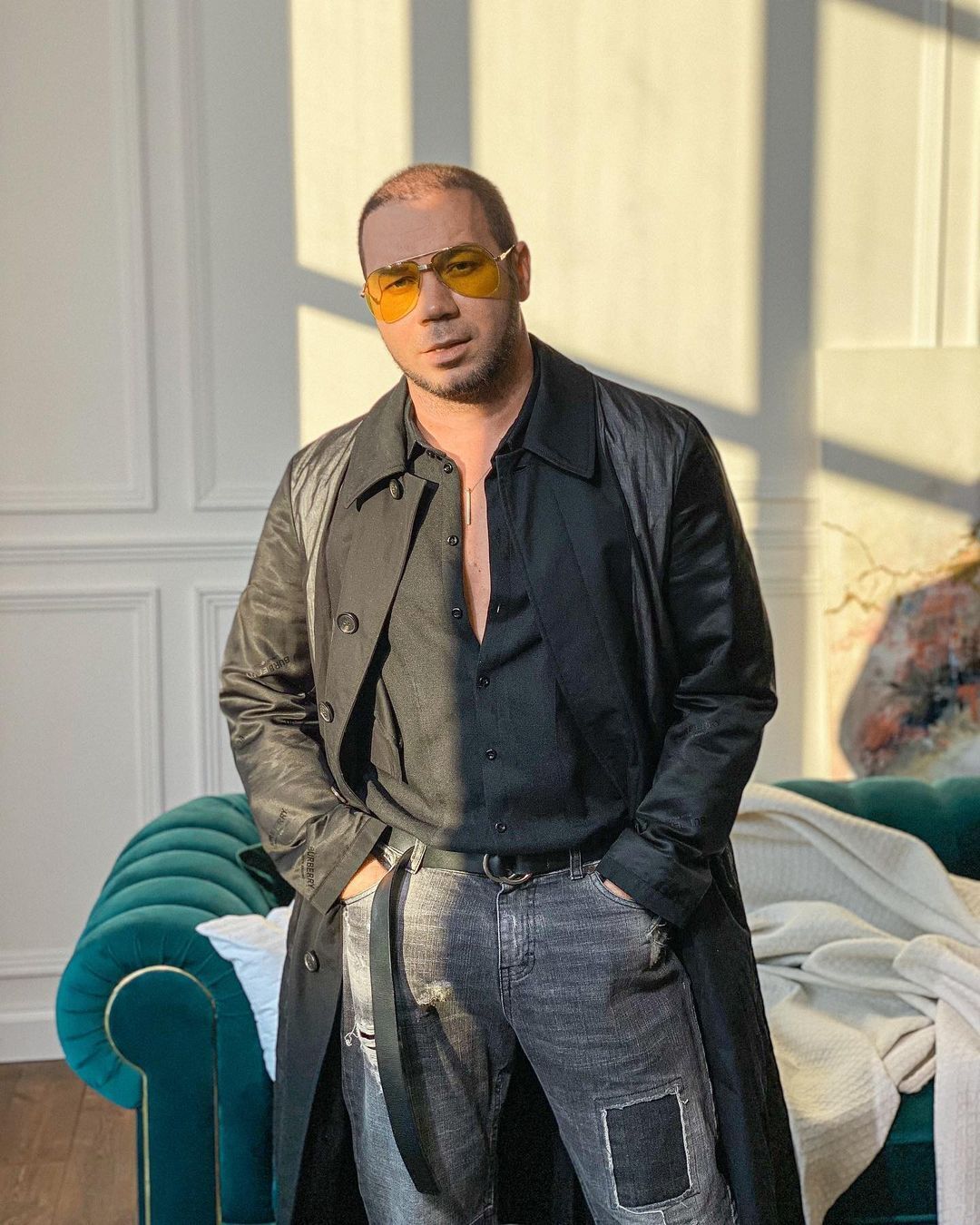 Модельер Андре Тан.